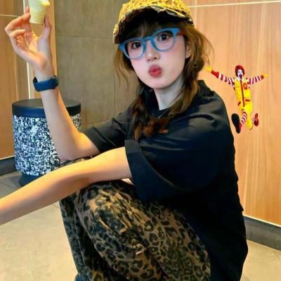 村花带娃二嫁豪门